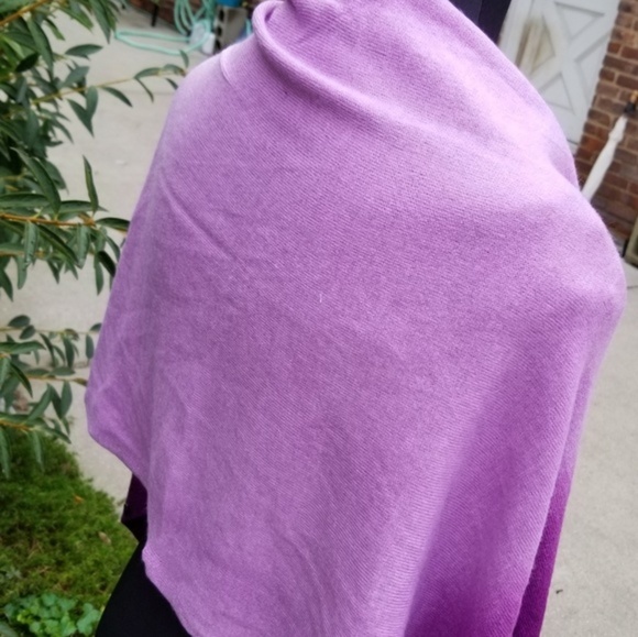 Purple ombre tone button scarf - Picture 3 of 8